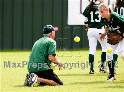 Thumbnail 3 in The Woodlands vs Cinco Ranch (The Woodlands Lady Highlander Tournament) photogallery.