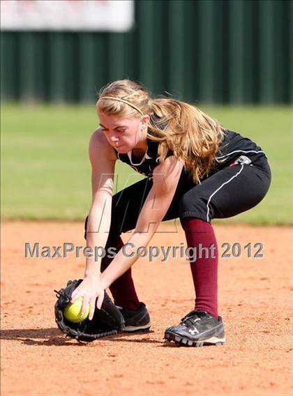 Thumbnail 2 in The Woodlands vs Cinco Ranch (The Woodlands Lady Highlander Tournament) photogallery.