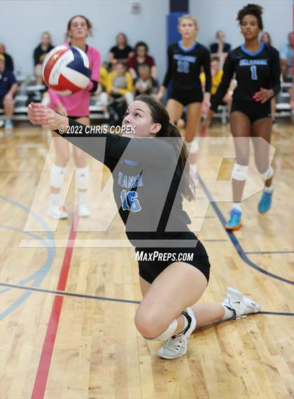 Thumbnail 2 in Oceanside Collegiate Academy vs Niceville (Nike Tournament of Champions) photogallery.