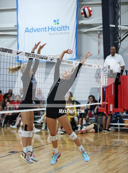 Thumbnail 2 in Oceanside Collegiate Academy vs Niceville (Nike Tournament of Champions) photogallery.