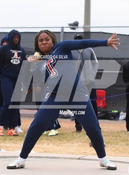 Thumbnail 1 in Seven Lakes Relays photogallery.