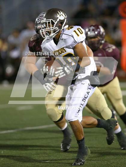 Thumbnail 3 in El Camino vs. Point Loma (CIF SDS D1 1st Round) photogallery.