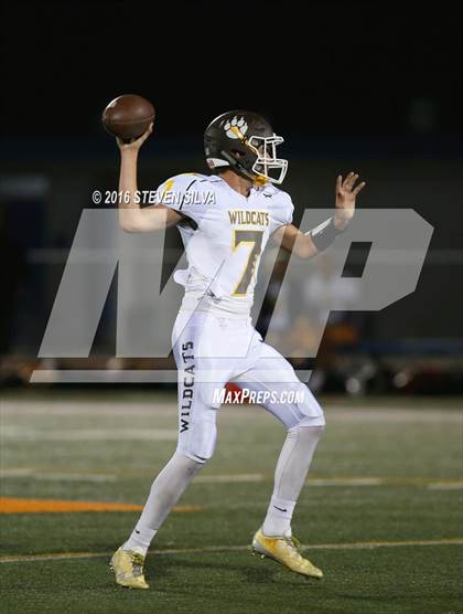 Thumbnail 3 in El Camino vs. Point Loma (CIF SDS D1 1st Round) photogallery.