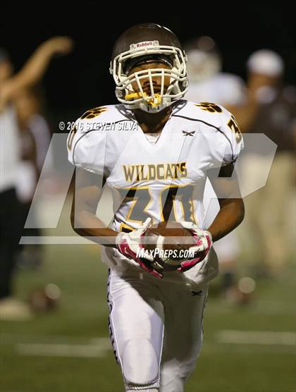 Thumbnail 3 in El Camino vs. Point Loma (CIF SDS D1 1st Round) photogallery.