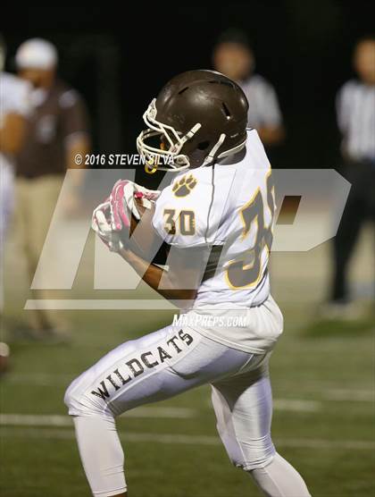 Thumbnail 2 in El Camino vs. Point Loma (CIF SDS D1 1st Round) photogallery.