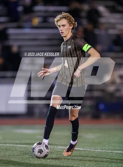 Thumbnail 1 in Chaminade @ Crespi photogallery.