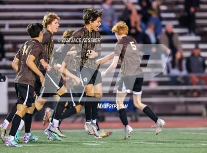 Thumbnail 2 in Chaminade @ Crespi photogallery.