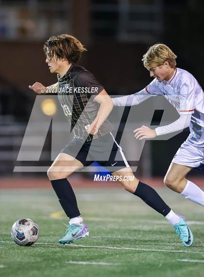 Thumbnail 1 in Chaminade @ Crespi photogallery.