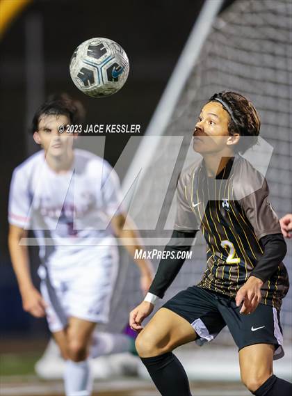 Thumbnail 2 in Chaminade @ Crespi photogallery.