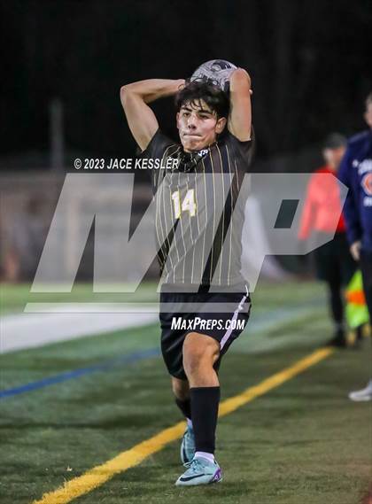Thumbnail 3 in Chaminade @ Crespi photogallery.