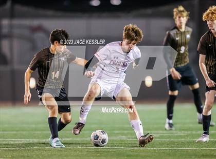 Thumbnail 2 in Chaminade @ Crespi photogallery.