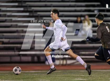 Thumbnail 2 in Chaminade @ Crespi photogallery.