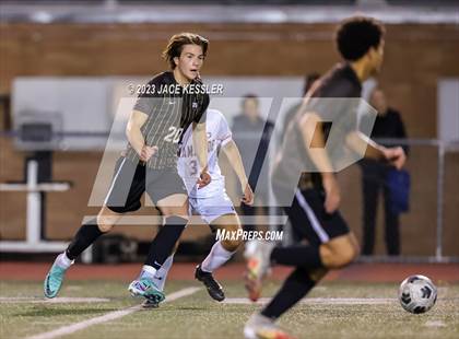 Thumbnail 2 in Chaminade @ Crespi photogallery.