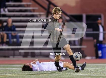 Thumbnail 2 in Chaminade @ Crespi photogallery.