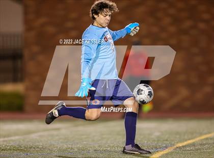 Thumbnail 3 in Chaminade @ Crespi photogallery.