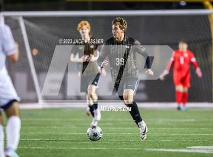 Thumbnail 2 in Chaminade @ Crespi photogallery.