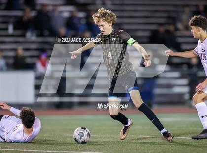 Thumbnail 2 in Chaminade @ Crespi photogallery.