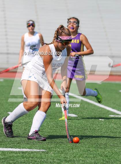 Thumbnail 1 in Gilroy vs Salinas (Longhorn Tournament) photogallery.