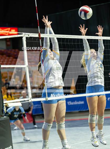 Thumbnail 3 in Oak Glen vs. Philip Barbour (WVSSAC Class AA Final) photogallery.