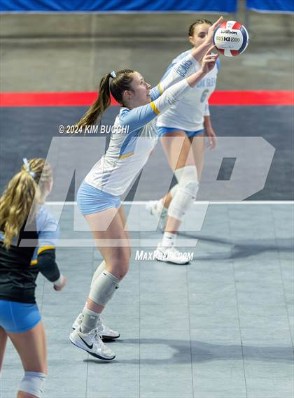 Thumbnail 3 in Oak Glen vs. Philip Barbour (WVSSAC Class AA Final) photogallery.