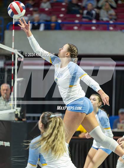 Thumbnail 3 in Oak Glen vs. Philip Barbour (WVSSAC Class AA Final) photogallery.