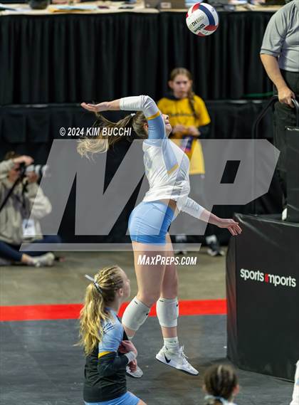 Thumbnail 3 in Oak Glen vs. Philip Barbour (WVSSAC Class AA Final) photogallery.