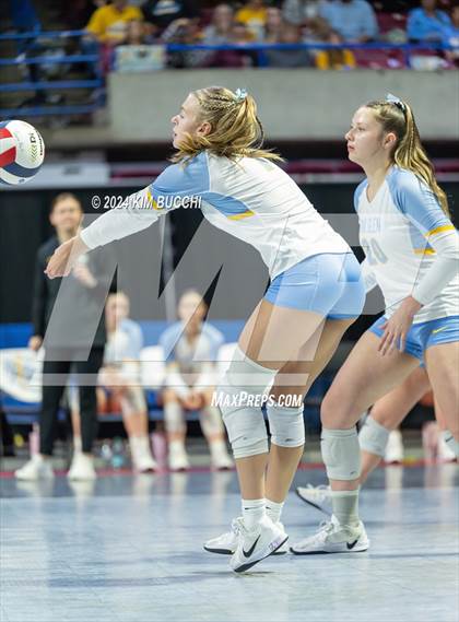 Thumbnail 3 in Oak Glen vs. Philip Barbour (WVSSAC Class AA Final) photogallery.