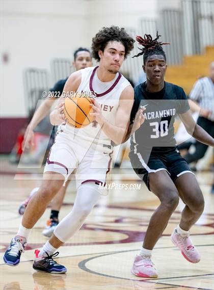 Thumbnail 2 in Sacramento vs Whitney (NorCal Tip-Off) photogallery.