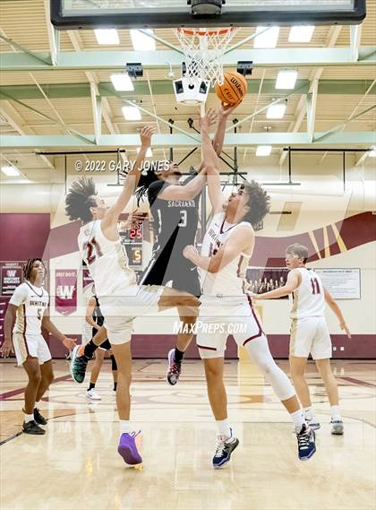 Thumbnail 2 in Sacramento vs Whitney (NorCal Tip-Off) photogallery.
