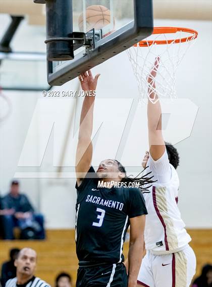 Thumbnail 1 in Sacramento vs Whitney (NorCal Tip-Off) photogallery.