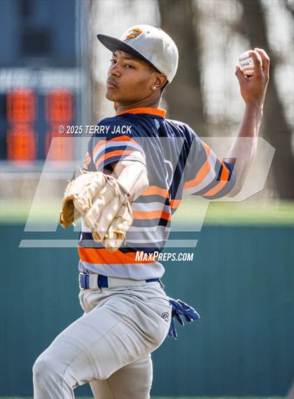 Thumbnail 2 in Craigmont vs. Freedom Prep Academy photogallery.