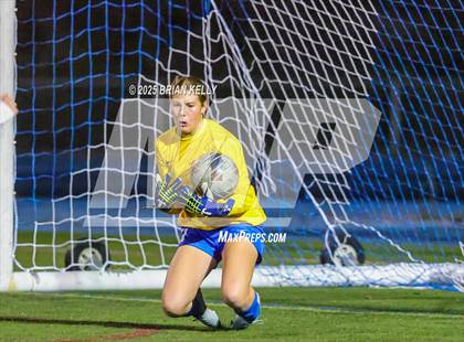 Thumbnail 3 in Lexington @ Braintree (MIAA Division 1 Round of 16) photogallery.