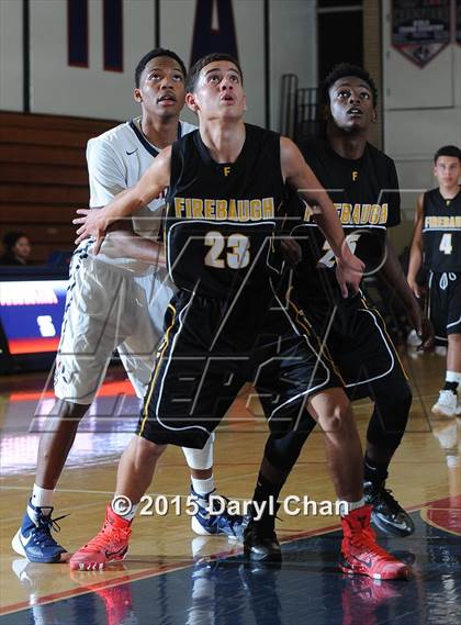 Thumbnail 1 in Firebaugh vs. Maranatha (Rose City Roundball Classic) photogallery.