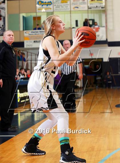 Thumbnail 2 in Keystone vs. Winchester Thurston (PIAA Class A First Round) photogallery.