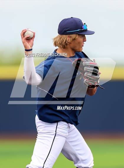 Thumbnail 2 in Van Alstyne @ Aubrey photogallery.