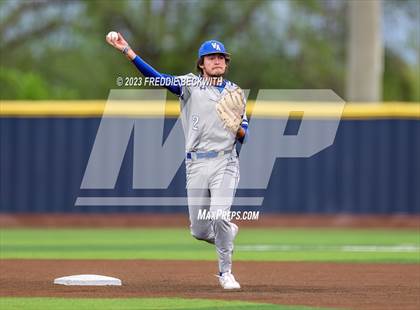 Thumbnail 1 in Van Alstyne @ Aubrey photogallery.