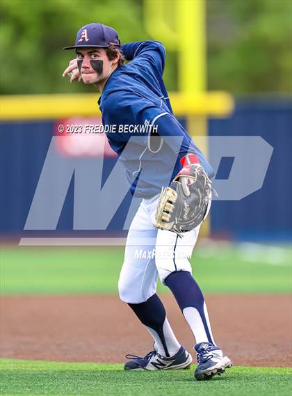 Thumbnail 1 in Van Alstyne @ Aubrey photogallery.