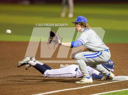 Thumbnail 1 in Van Alstyne @ Aubrey photogallery.