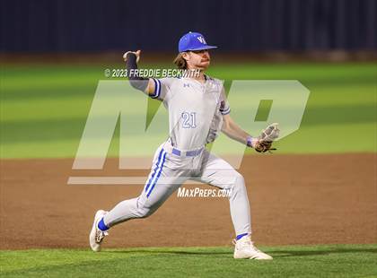 Thumbnail 1 in Van Alstyne @ Aubrey photogallery.