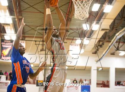 Thumbnail 2 in Roosevelt vs. Woodson (DCIAA Final) photogallery.