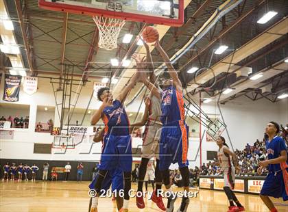 Thumbnail 2 in Roosevelt vs. Woodson (DCIAA Final) photogallery.