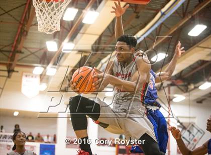 Thumbnail 2 in Roosevelt vs. Woodson (DCIAA Final) photogallery.