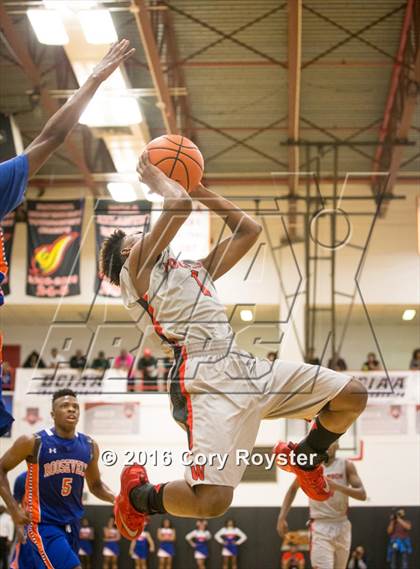 Thumbnail 3 in Roosevelt vs. Woodson (DCIAA Final) photogallery.