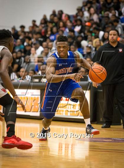 Thumbnail 1 in Roosevelt vs. Woodson (DCIAA Final) photogallery.