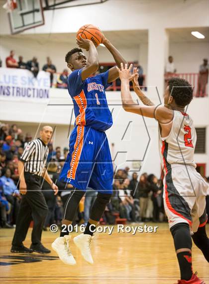 Thumbnail 3 in Roosevelt vs. Woodson (DCIAA Final) photogallery.