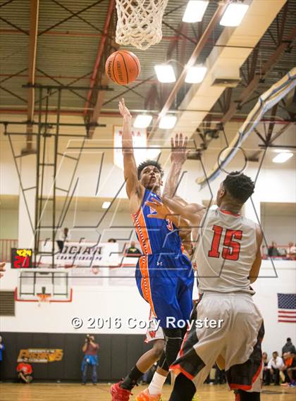 Thumbnail 3 in Roosevelt vs. Woodson (DCIAA Final) photogallery.