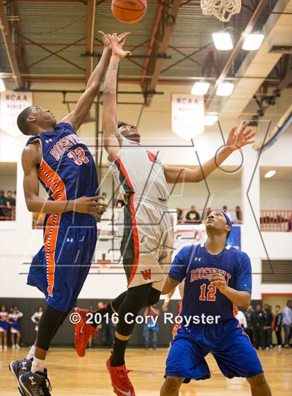 Thumbnail 1 in Roosevelt vs. Woodson (DCIAA Final) photogallery.