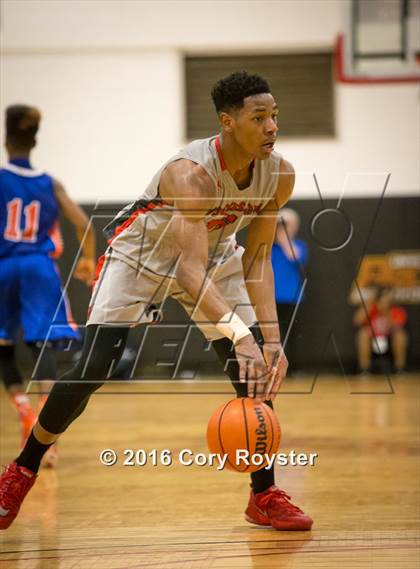 Thumbnail 2 in Roosevelt vs. Woodson (DCIAA Final) photogallery.