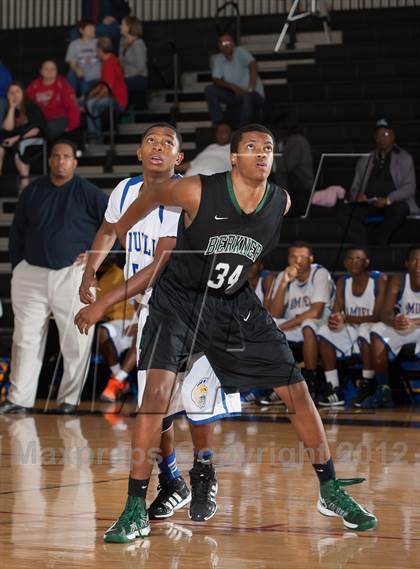 Thumbnail 3 in Samuell vs Berkner (Carrollton-Farmers Branch Basketball Classic) photogallery.