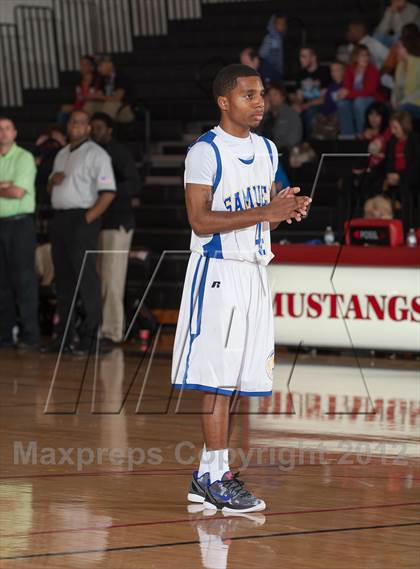 Thumbnail 2 in Samuell vs Berkner (Carrollton-Farmers Branch Basketball Classic) photogallery.